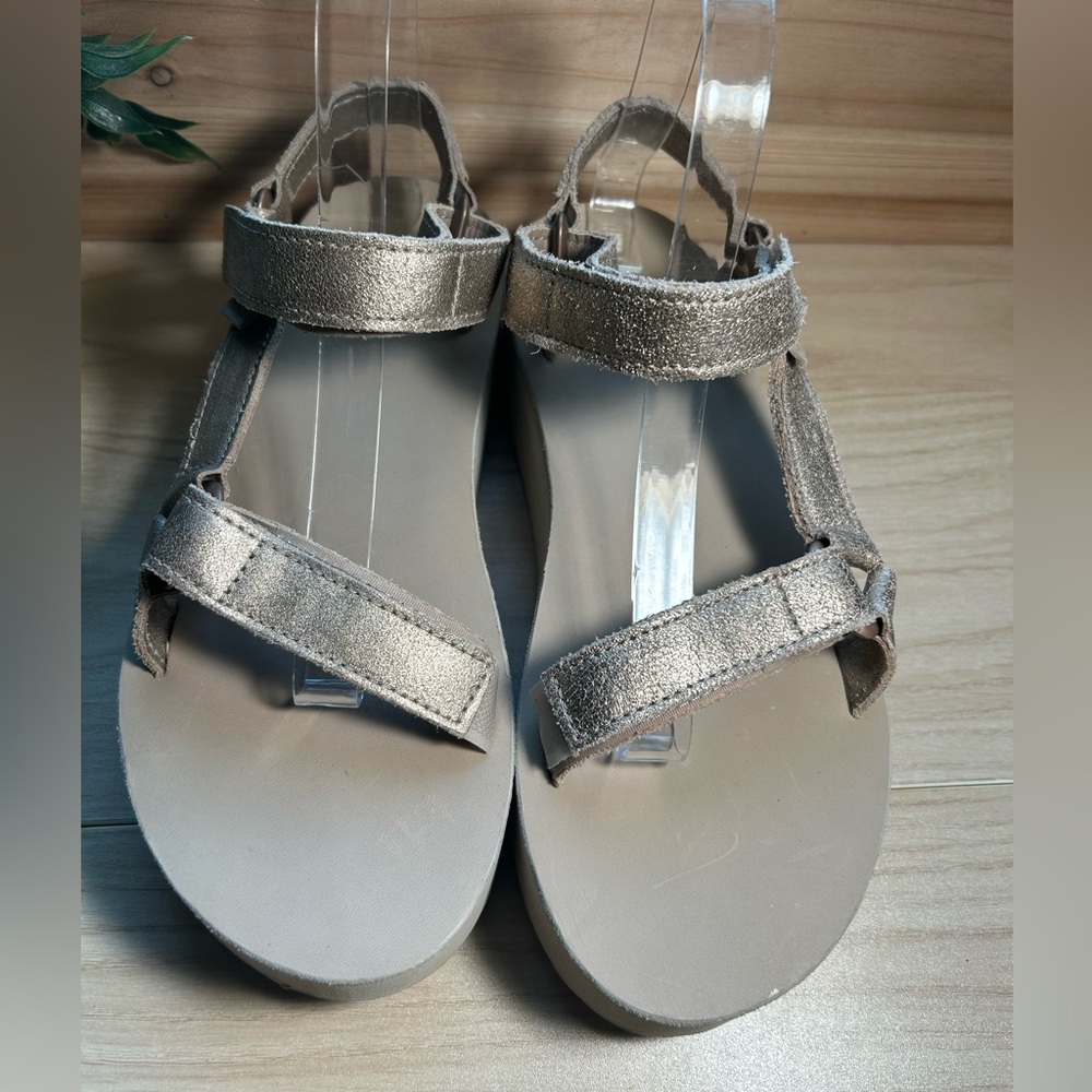 Teva Flatform Universal Leather Sandal